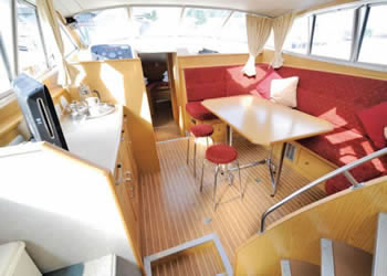 Boat interior image 3